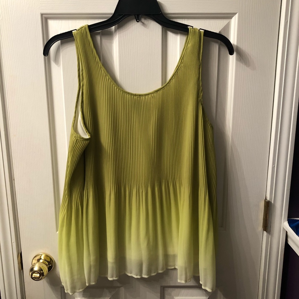 Beautiful green ombré tank top lane Bryant 14